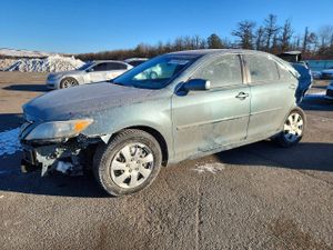 Toyota Camry BASE 2.5L 4 2011