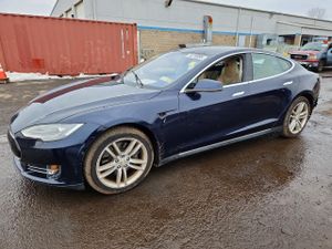 Tesla Model S 2014