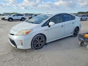 Toyota Prius 1.8L 4 2013
