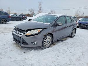 Ford Focus SE 2.0L 4 2013
