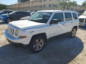 Jeep Patriot LIMITED 2.4L 4 2014