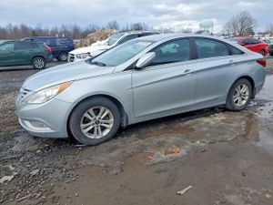 Hyundai Sonata GLS 2.4L 4 2013