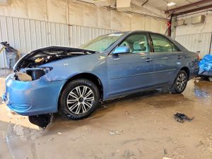 Toyota Camry LE 2.4L 4 2004