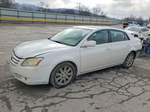 Toyota Avalon XL 3.5L 6 2005