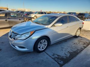Hyundai Sonata GLS 2.4L 4 2013