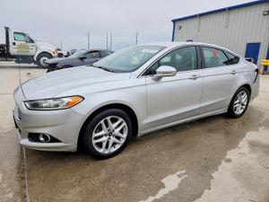 Ford Fusion SE 1.6L 4 2013