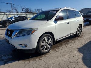 Nissan Pathfinder S 3.5L 6 2014
