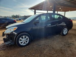 Nissan Versa S 1.6L 4 2012