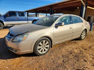 Toyota Avalon XL 3.5L 6 2006