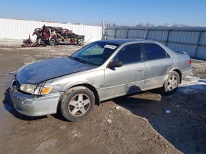 Toyota Camry CE 2.2L 4 2001