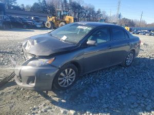 Toyota Corolla BASE 1.8L 4 2013