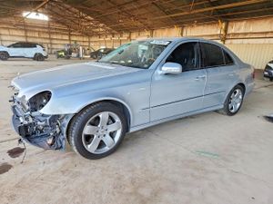 Mercedes-Benz E 550 5.5L 8 2007