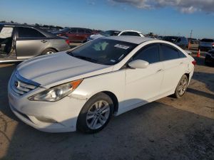 Hyundai Sonata GLS 2.4L 4 2013