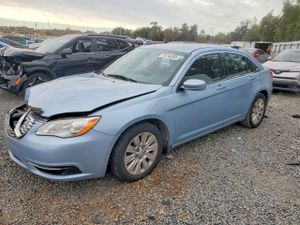 Chrysler 200 LX 3.6L 6 2014