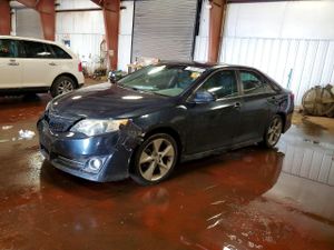 Toyota Camry SE 3.5L 6 2013
