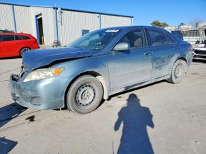 Toyota Camry BASE 2.5L 4 2010
