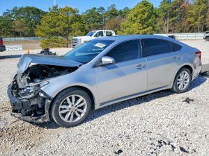 Toyota Avalon XLE 3.5L 6 2015