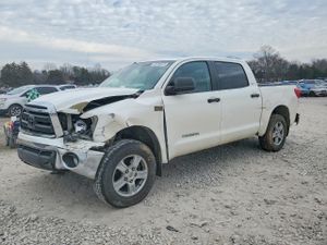 Toyota Tundra CREWMAX SR5 5.7L 8 2011
