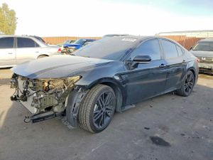 Toyota Camry XSE 2.5L 4 2025