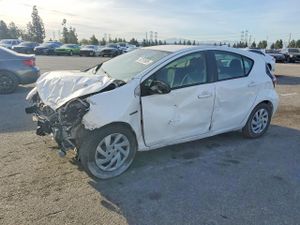 Toyota Prius 1.5L 4 2015
