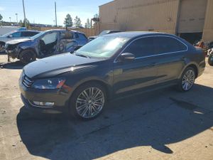Volkswagen Passat SE 1.8L 4 2014