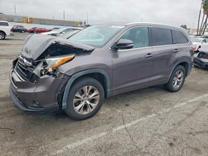 Toyota Highlander XLE 3.5L 6 2015