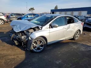 Ford Focus SE 2.0L 4 2012