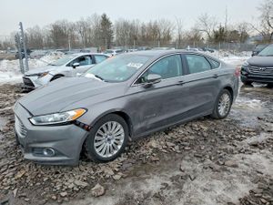 Ford Fusion SE HYBRID 2.0L 4 2013