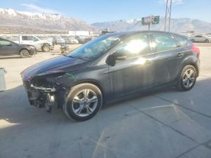 Ford Focus SE 2.0L 4 2012