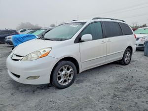 Toyota Sienna XLE 3.3L 6 2006