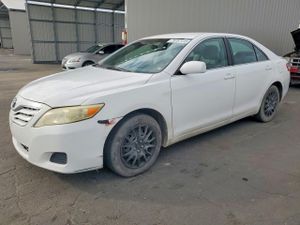 Toyota Camry BASE 2.5L 4 2011