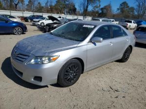 Toyota Camry BASE 2.5L 4 2011