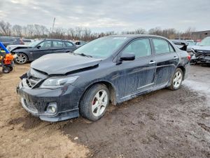 Toyota Corolla BASE 1.8L 4 2011