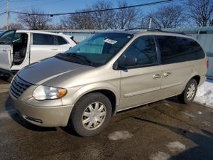Chrysler Town & Country TOURING 3.8L 6 2005