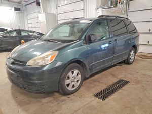 Toyota Sienna CE 3.3L 6 2005