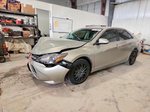 Toyota Camry LE 2.5L 4 2015