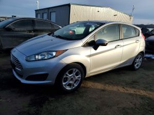 Ford Fiesta SE 1.6L 4 2015