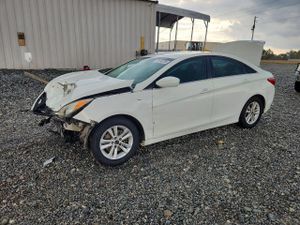 Hyundai Sonata GLS 2.4L 4 2013