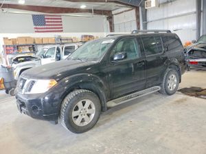 Nissan Pathfinder S 4.0L 6 2012
