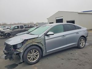 Hyundai Sonata SE 2.4L 4 2015
