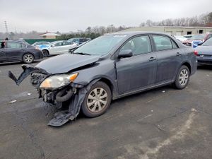 Toyota Corolla BASE 1.8L 4 2011