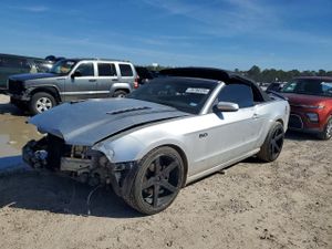 Ford Mustang 3.7L 6 2014