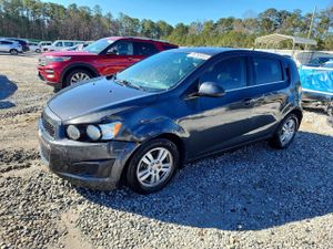 Chevrolet Aveo (Sonic) LT 1.8L 4 2014