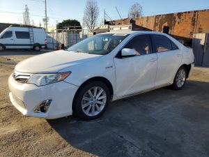 Toyota Camry HYBRID 2.5L 4 2013