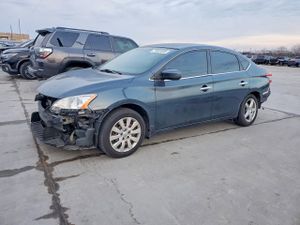 Nissan Sentra S 1.8L 4 2015