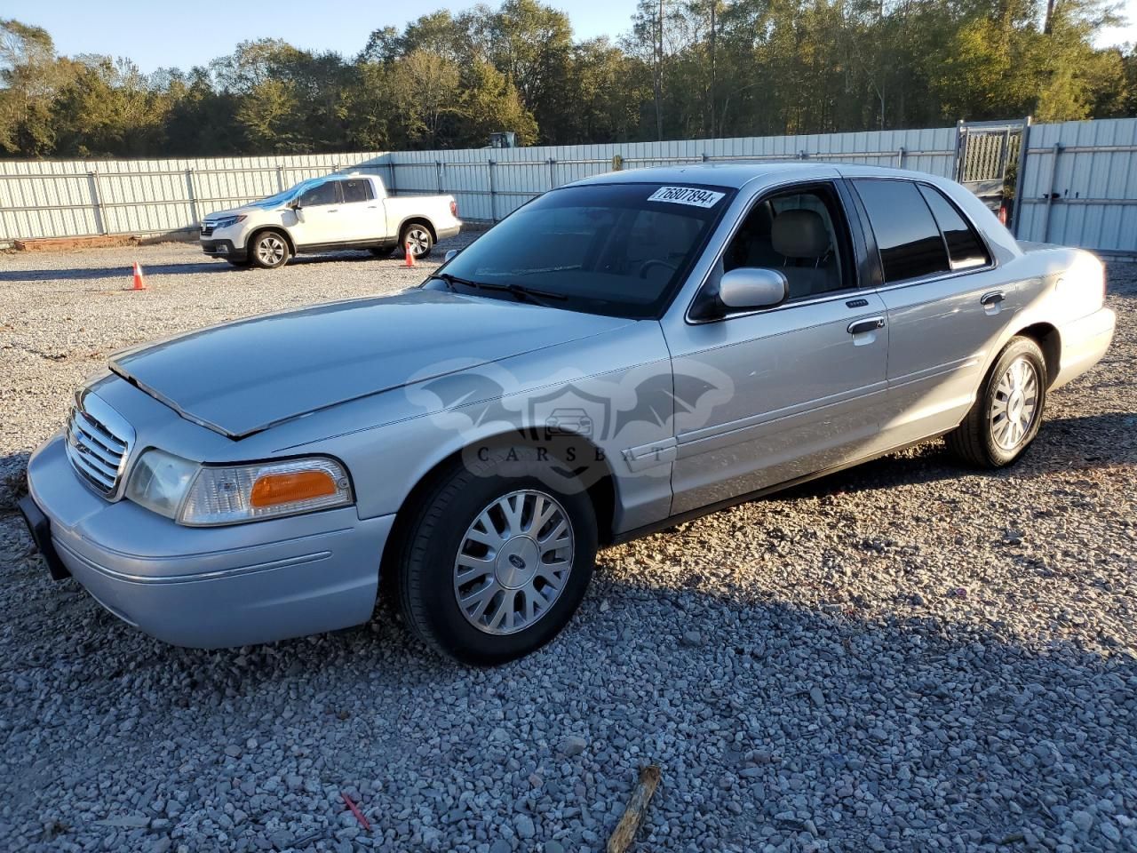 Ford Crown LX 4.6L 8 2003