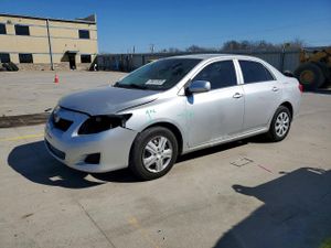 Toyota Corolla BASE 1.8L 4 2010