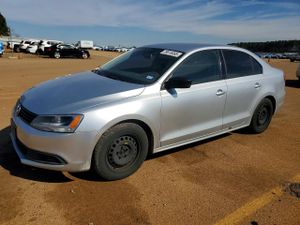 Volkswagen Jetta BASE 2.0L 4 2014