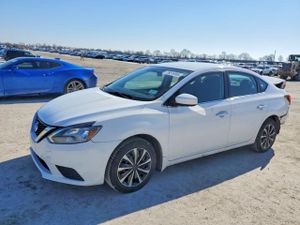 Nissan Sentra S 1.8L 4 2017