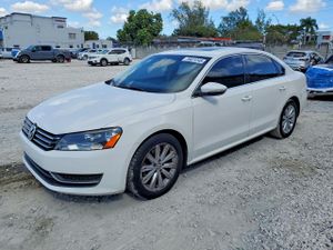 Volkswagen Passat SE 2.5L 5 2012